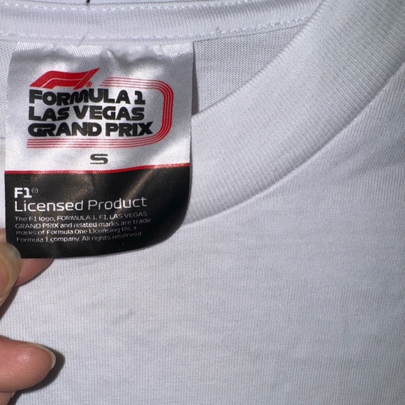 🏎️ NWOT! Formula 1 Unisex Las Vegas Grand Prix Long Sleeve TShirt - Picture 8 of 10